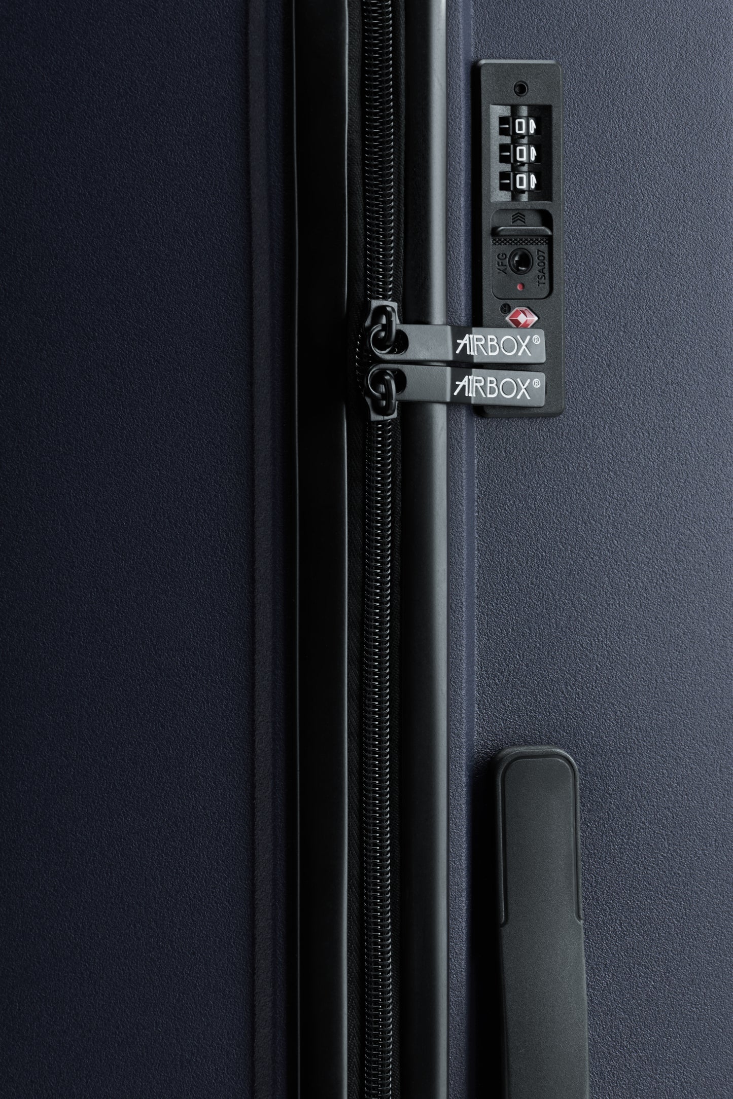 Airbox AZ13 - NavyBlue - Resväska 76 cm